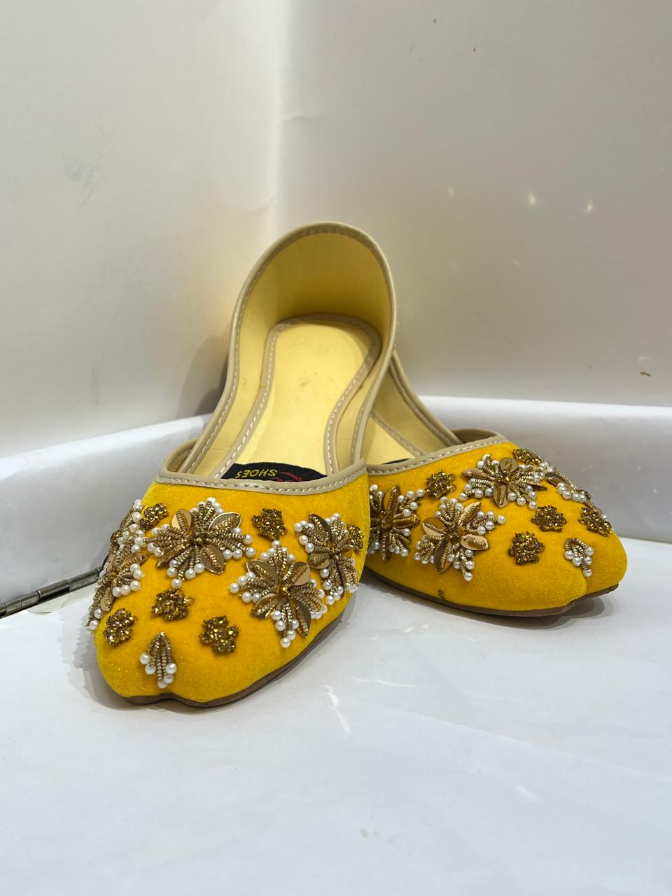 Paded 14 Yellow