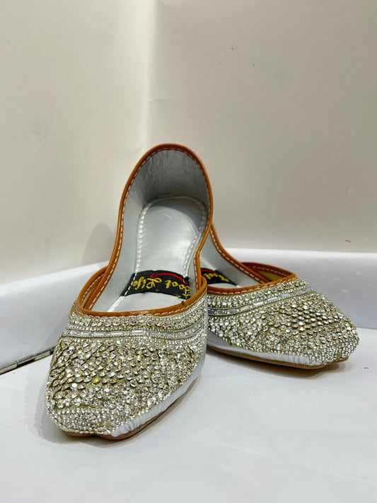 Paded 28 Silver