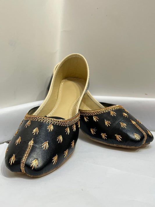 Paded 26 Artificial Leather Black